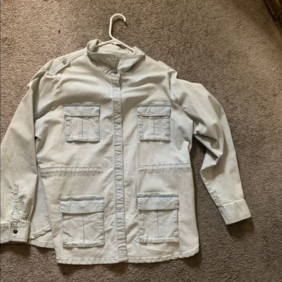 Plus size jean jacket - Picture 1 of 3